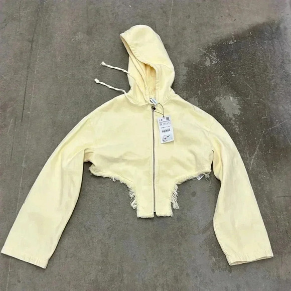 Zara cropped zip up  hoodie - Picture 1 of 6